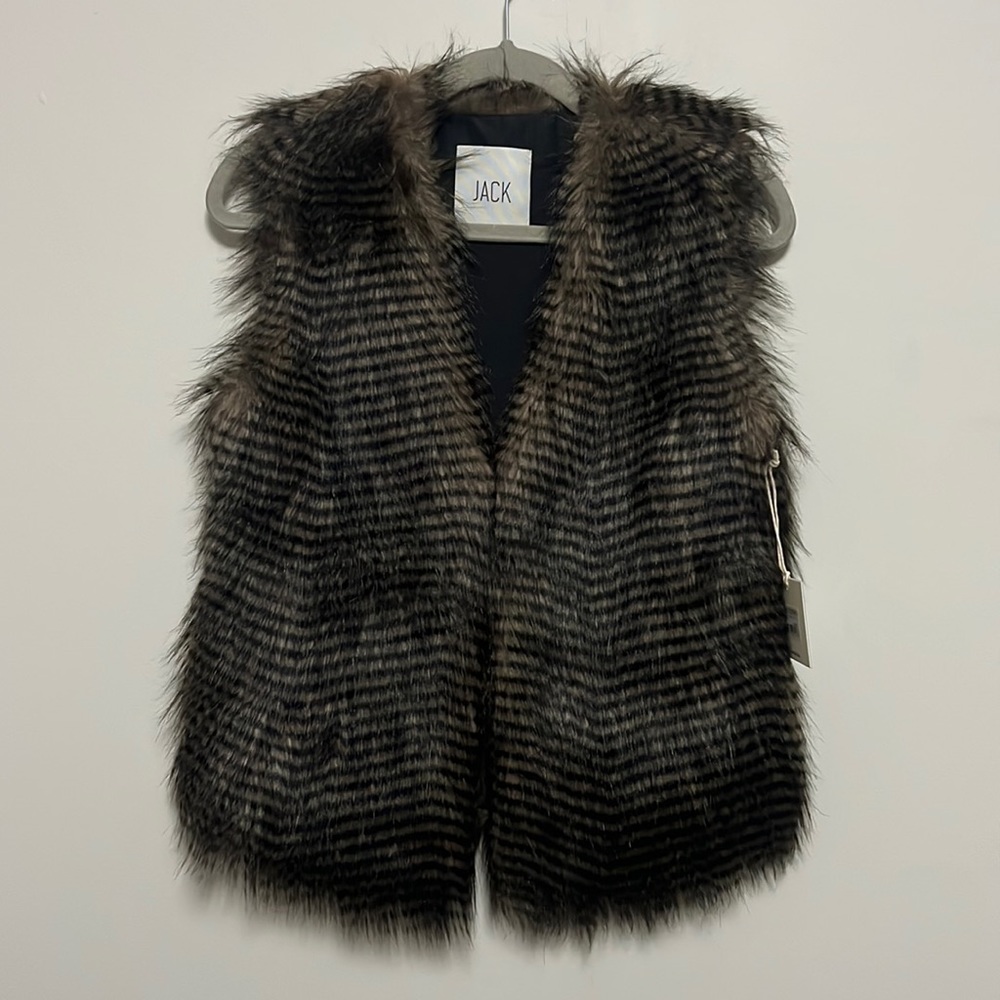 ❤️ NWT Jack by BB Dakota Faux Fur Vest